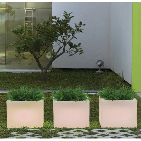 NEW GARDEN donica NARCISO 40 SOLAR biała - LED, sterowana pilotem