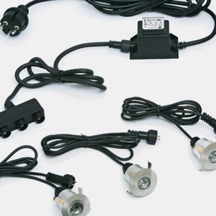 69003/GR zestaw aluminiowych wpustów do gruntowania LED o zielonej barwie światła 3x0,6W IP67 transformator IP64 w zestawie